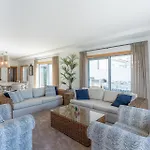 Villa Del Rey Viii *