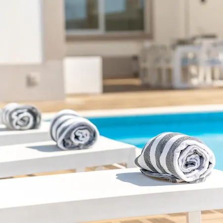 Del Rey Viii Villa *