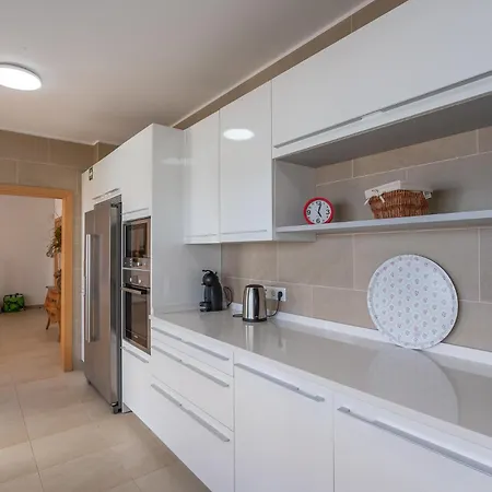 Del Rey Viii Villa *